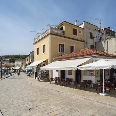 Sea Front 