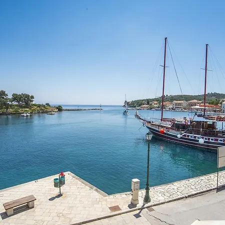 Sea Front 